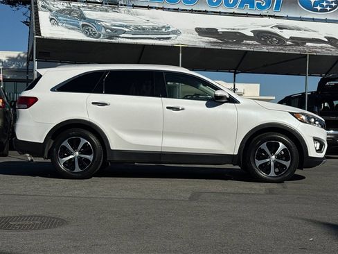 Used 2016 Kia Sorento EX w/ EX Premium Package image 3