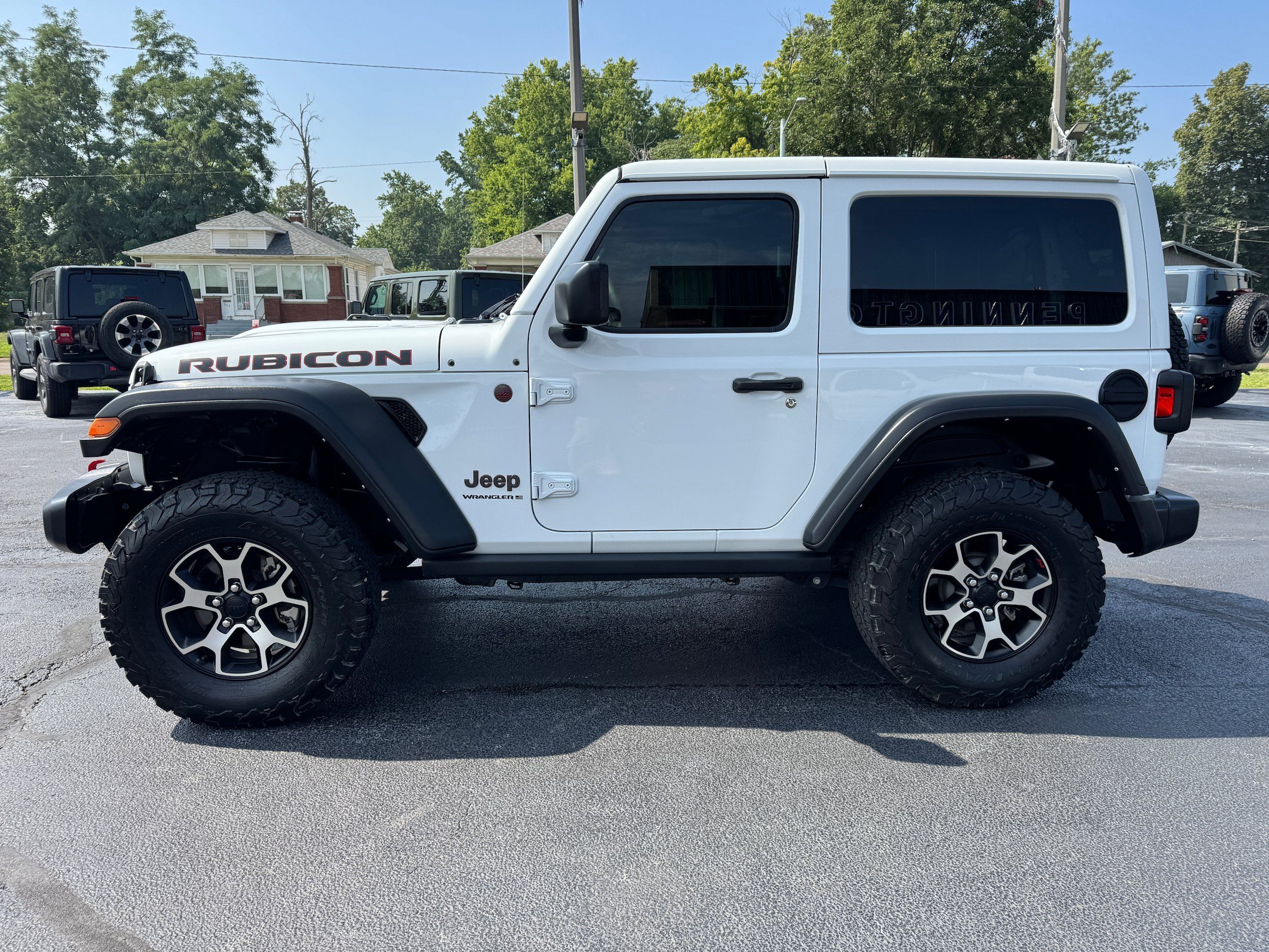 Used 2023 Jeep Wrangler Rubicon AWD/4WD image 4