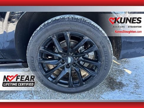 Used 2024 Cadillac Escalade ESV Sport Platinum w/ LPO, ONYX Package image 84