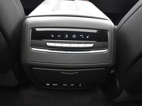 Used 2023 Cadillac Escalade Sport Platinum image 30