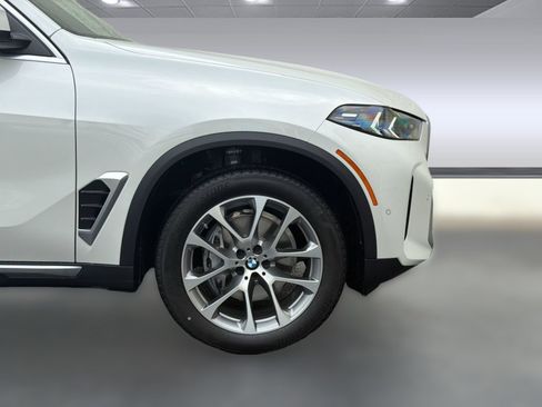New 2026 BMW X5 sDrive40i w/ Premium Package RWD image 11