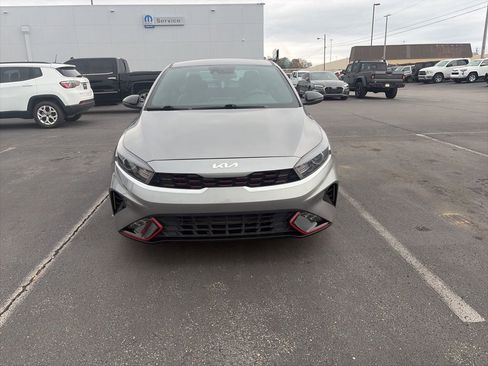 Used 2022 Kia Forte GT-Line image 2