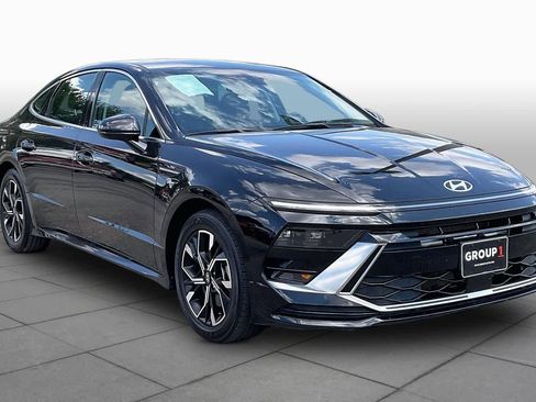 Used 2025 Hyundai Sonata SEL FWD image 3