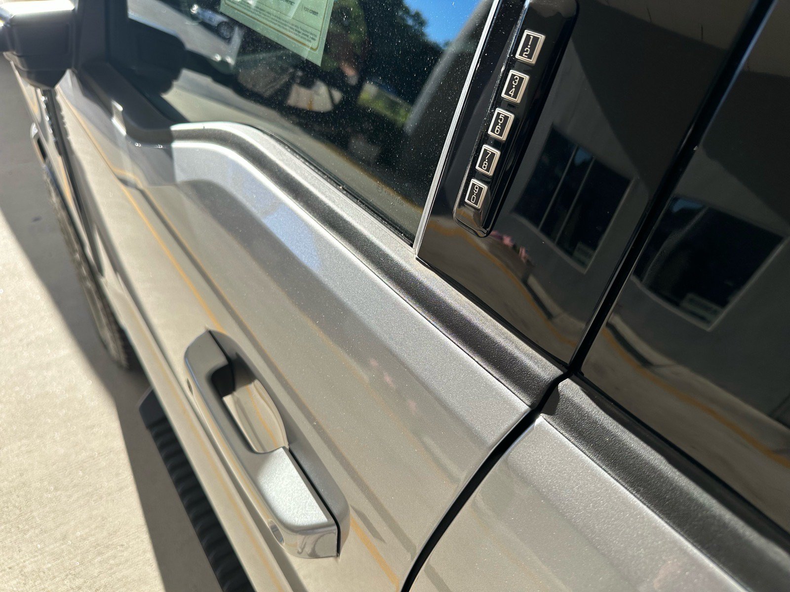 Used 2023 Ford F250 XLT w/ XLT Premium Package AWD/4WD image 16