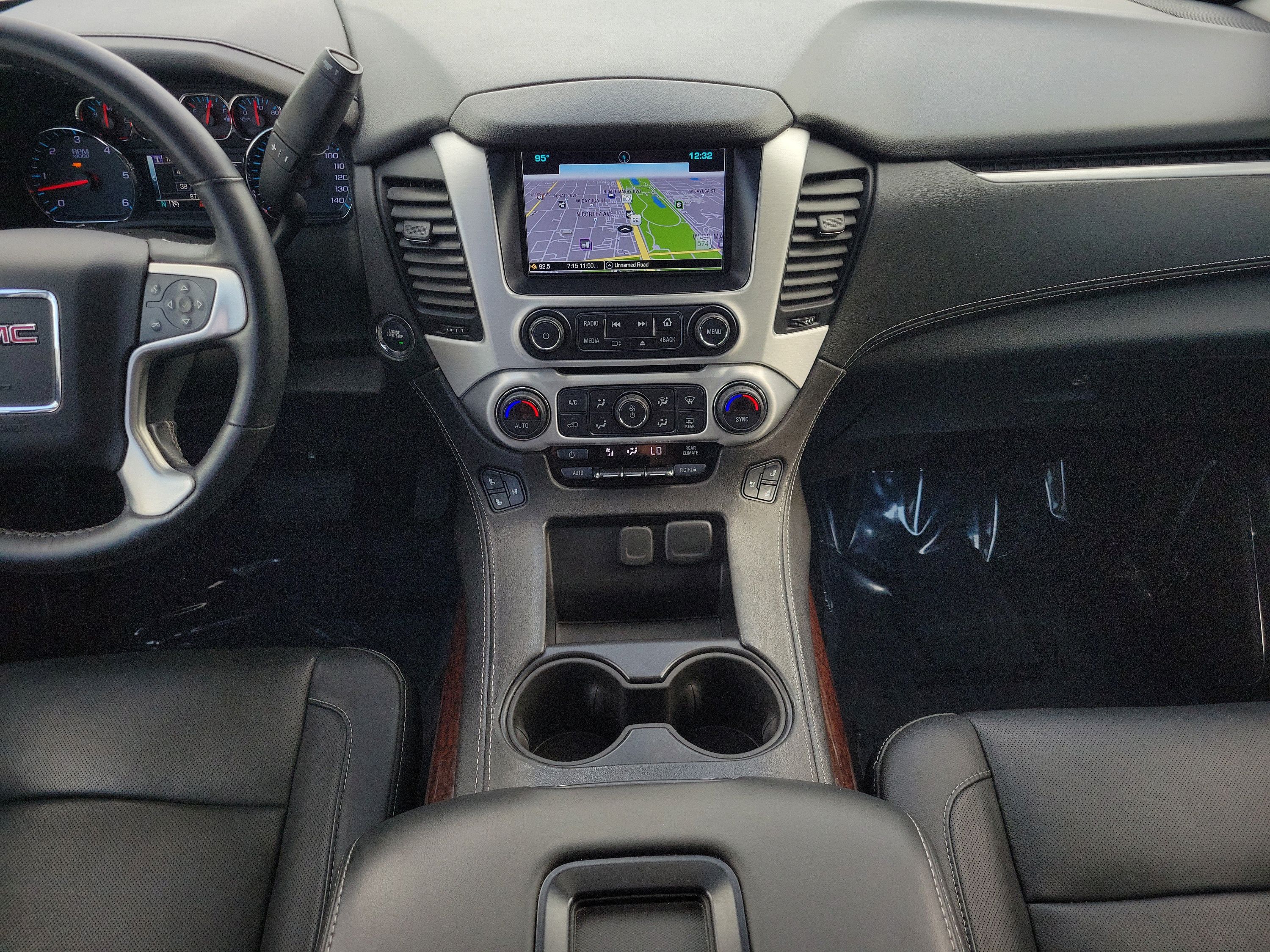 Used 2020 GMC Yukon SLT w/ Open Road Package RWD image 15