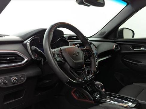 Used 2023 Chevrolet TrailBlazer RS w/ Convenience Package FWD image 24