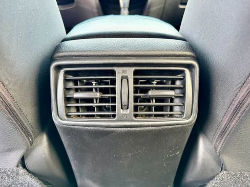 Used 2018 Nissan Rogue Sport SV w/ SV All-Weather Package image 39