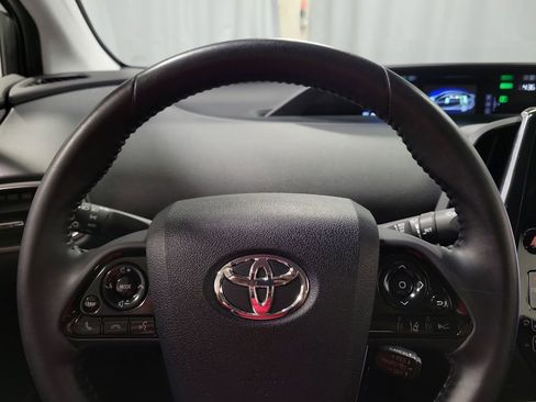 Used 2020 Toyota Prius Prime XLE FWD image 14