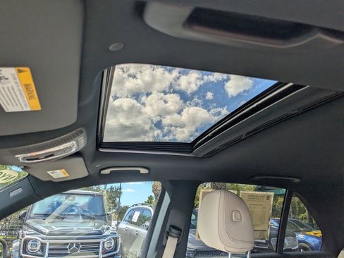 Certified 2024 Mercedes-Benz GLE 350 4MATIC w/ Driver Assistance Package image 7