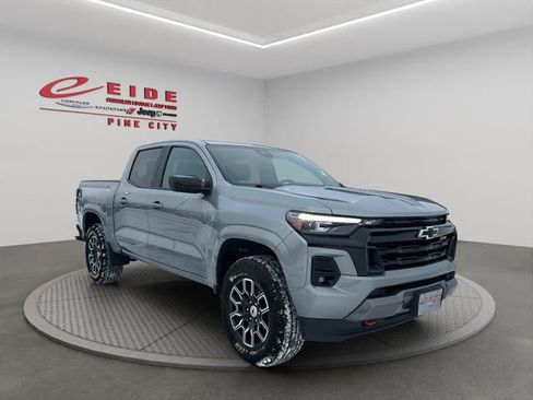 Used 2023 Chevrolet Colorado Z71 image 9