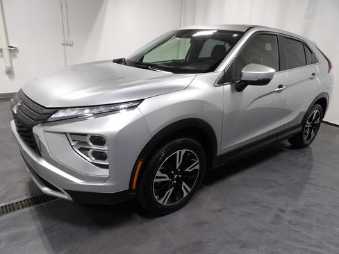 Used 2025 Mitsubishi Eclipse Cross SE AWD/4WD image 5