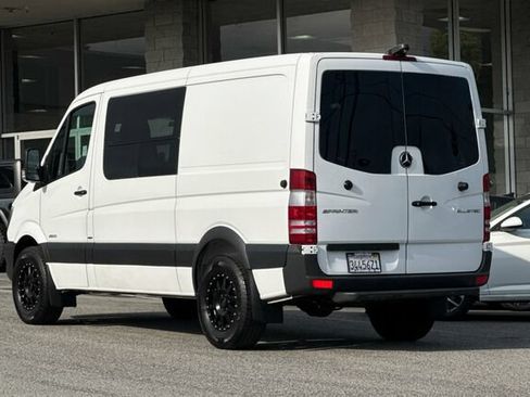 Used 2015 Mercedes-Benz Sprinter 2500 image 6