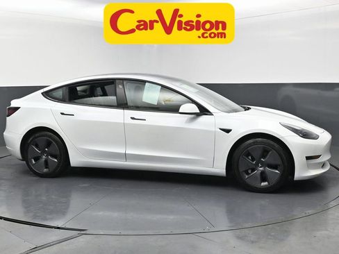 Used 2023 Tesla Model 3 Standard Range image 5