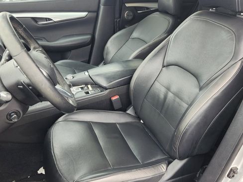 Used 2019 INFINITI QX50 Essential w/ Premium Heat Package image 16