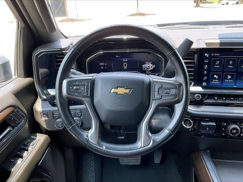 Used 2024 Chevrolet Silverado 3500 High Country w/ High Country Premium Package AWD/4WD image 10