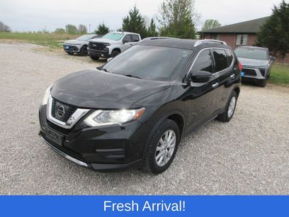 Used 2017 Nissan Rogue SV