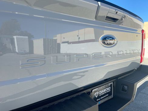 New 2026 Ford F250 Lariat w/ FX4 Off-Road Package image 53