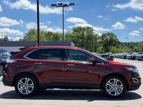 Used 2015 Ford Edge Titanium AWD/4WD image 36