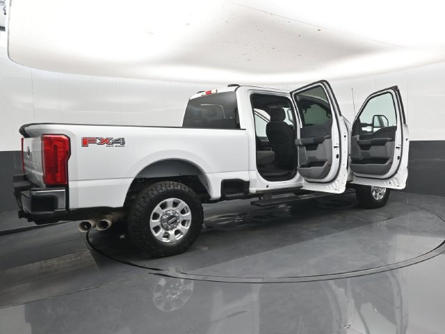 Used 2023 Ford F250 XLT w/ FX4 Off-Road Package AWD/4WD image 58