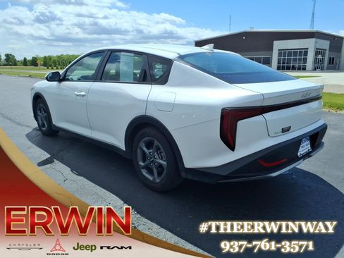Used 2025 Kia K4 FWD image 5