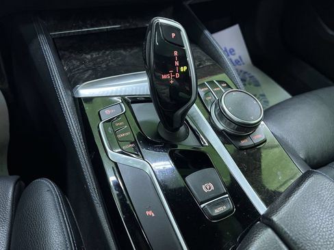 Used 2017 BMW 530i xDrive AWD/4WD image 24