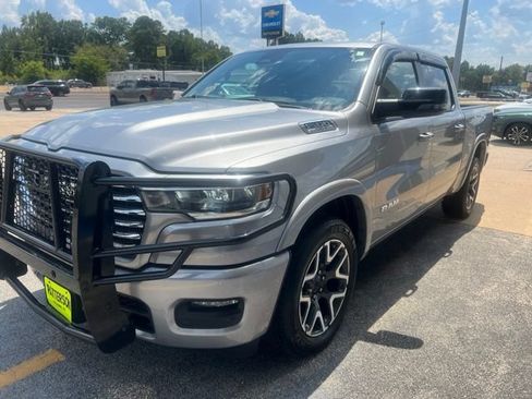 Used 2025 RAM 1500 Laramie w/ Laramie Southwest Edition AWD/4WD image 6