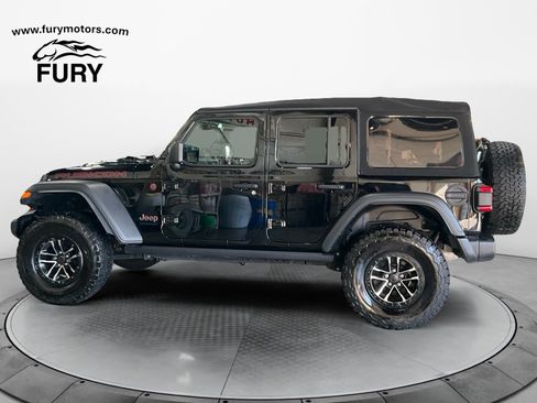 Used 2024 Jeep Wrangler Unlimited Rubicon w/ XTREMEE 35" Tire Package AWD/4WD image 7