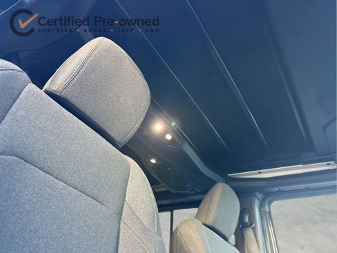 Used 2025 Jeep Wrangler Unlimited Sahara w/ Safety Group image 18