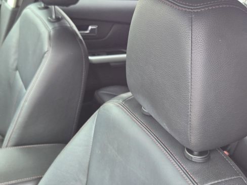 Used 2012 Ford Edge Limited FWD image 11
