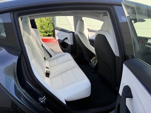 Used 2025 Tesla Model 3 RWD image 14