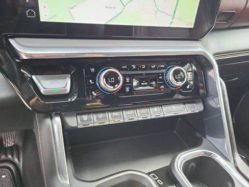 Used 2024 GMC Sierra 2500 Denali Ultimate w/ Max Trailering Package image 17