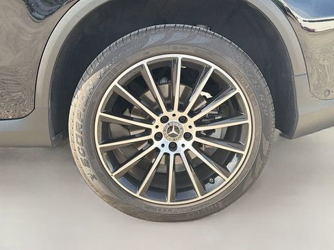 Used 2022 Mercedes-Benz GLC 300 image 41