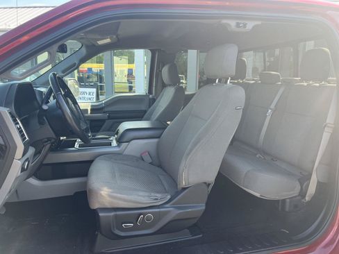 Used 2017 Ford F150 XLT w/ Equipment Group 302A Luxury AWD/4WD image 10