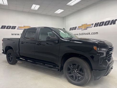 New 2026 Chevrolet Silverado 1500 RST w/ Dark Appearance Package AWD/4WD image 3