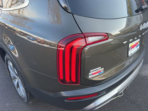 Certified 2022 Kia Telluride EX w/ EX Premium Package image 36