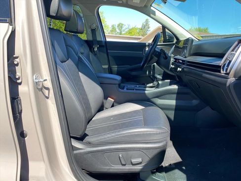 Certified 2025 Kia Sorento X-Line EX AWD/4WD image 28