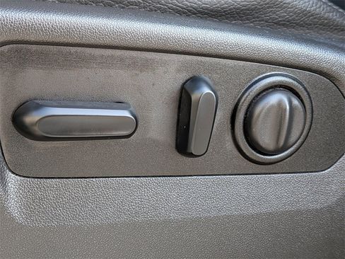 Used 2021 GMC Sierra 2500 Denali w/ Denali Ultimate Package image 18