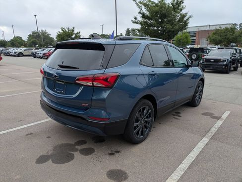 Used 2024 Chevrolet Equinox RS FWD image 4