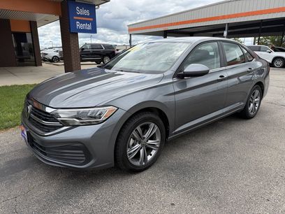Used 2024 Volkswagen Jetta SE