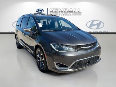 Used 2017 Chrysler Pacifica Limited