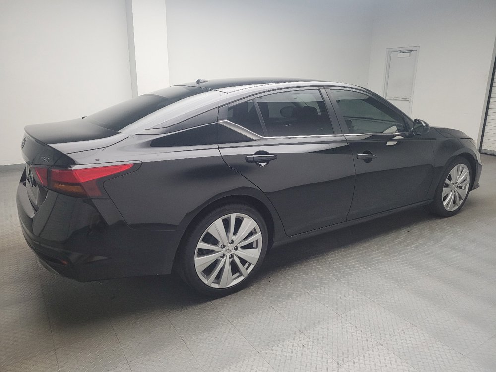 Used 2019 Nissan Altima 2.5 SR FWD image 10