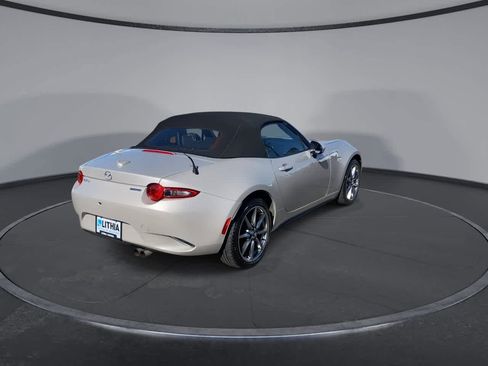 Used 2023 MAZDA MX-5 Miata Grand Touring RWD image 8