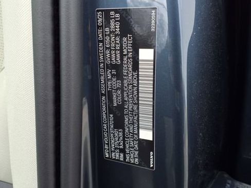 New 2026 Volvo XC90 B6 Ultra w/ Protection Package image 27