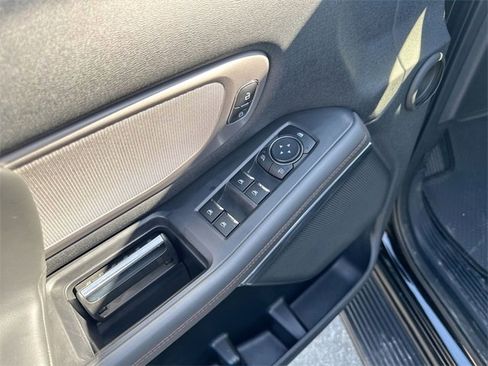 Certified 2025 Ford Expedition Active image 19