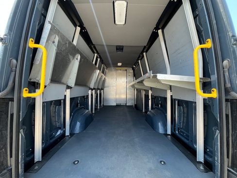 Used 2019 Mercedes-Benz Sprinter 170 image 8