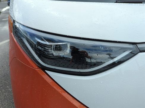 New 2025 Volkswagen ID. Buzz Pro S Plus image 13