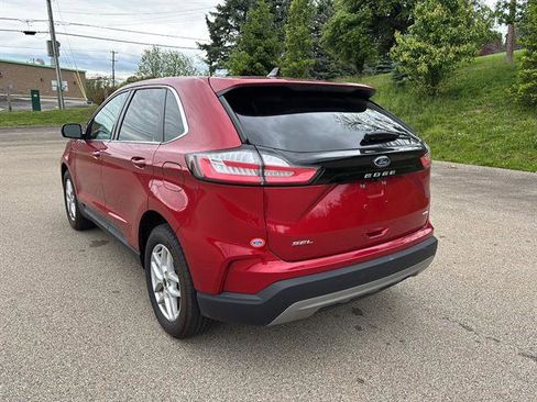 Certified 2024 Ford Edge SEL w/ Convenience Package AWD/4WD image 2