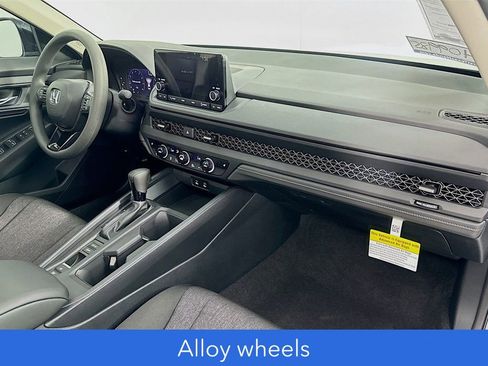 Used 2025 Honda Accord SE image 42