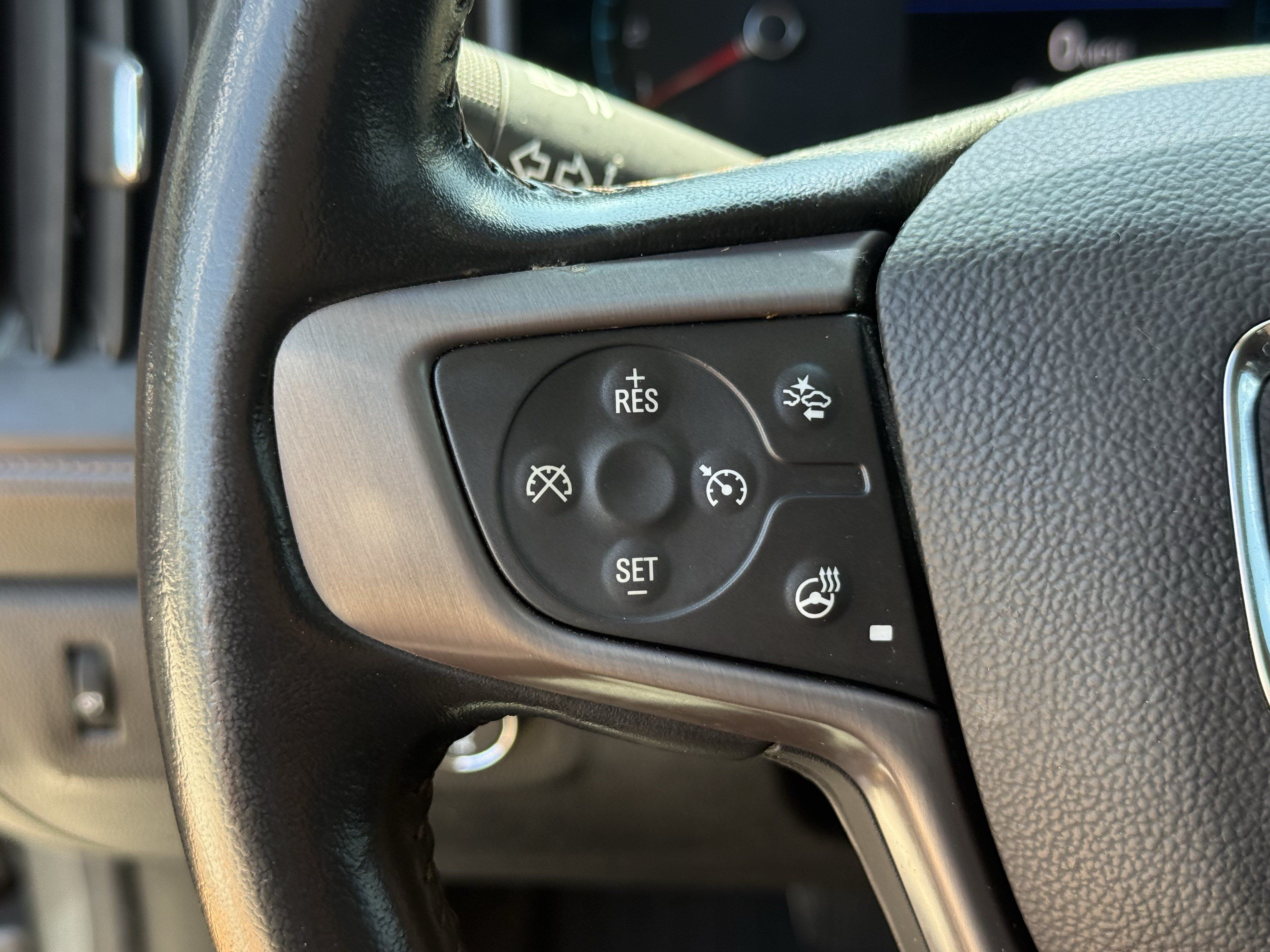 Used 2021 GMC Canyon AT4 w/ Driver Alert Package AWD/4WD image 16
