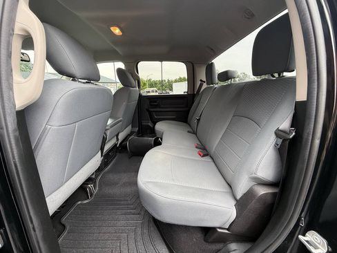 Used 2019 RAM 1500 Tradesman w/ Chrome Plus Package RWD image 17